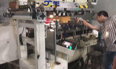 干冰清洗機熱沖壓快速清洗模具應用案例視頻 