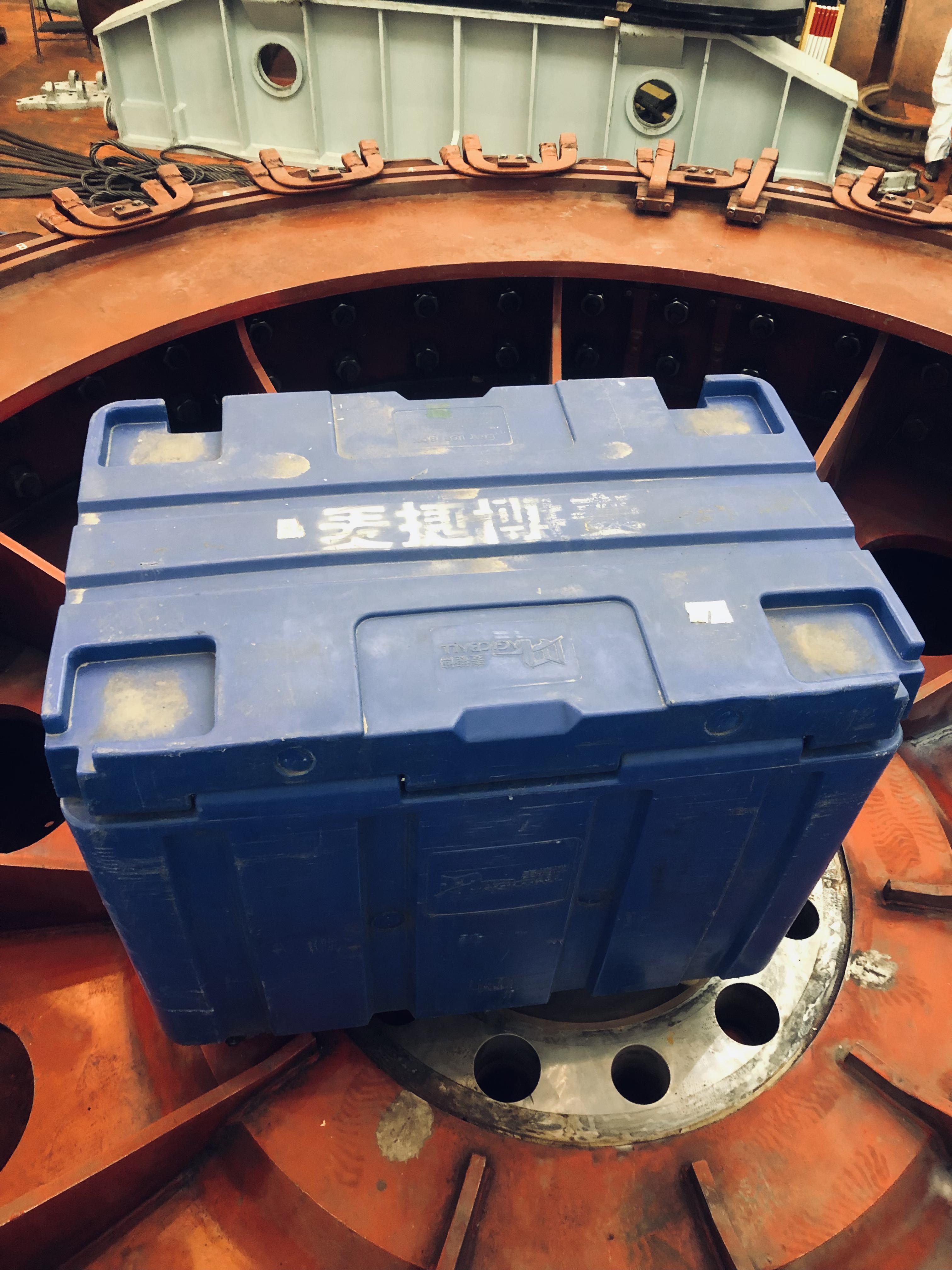 干冰清洗水電站定子轉(zhuǎn)子，怎么保護(hù)線泵、云母帶、玻璃絲帶？ 